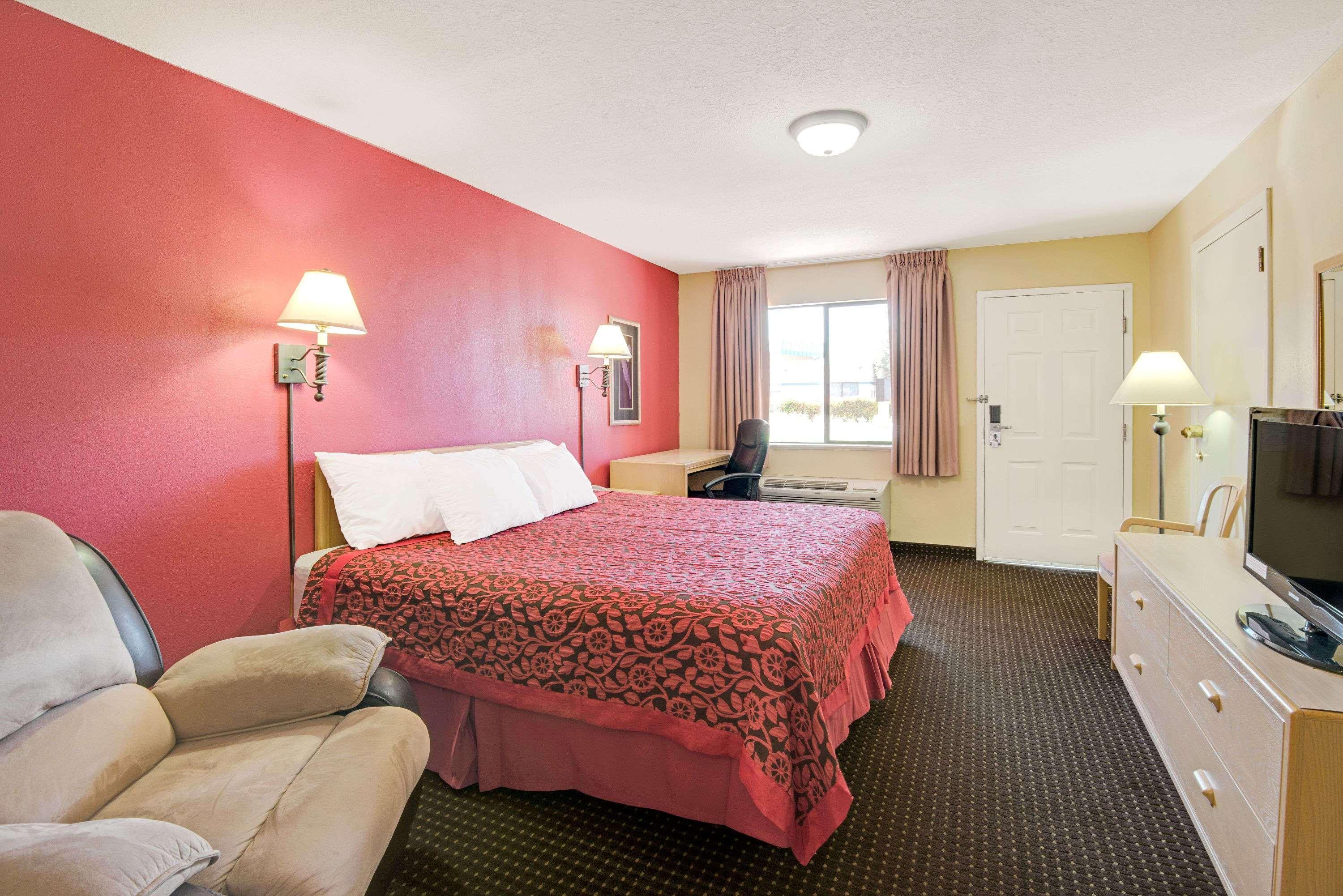 Days Inn By Wyndham East Albuquerque Eksteriør bilde