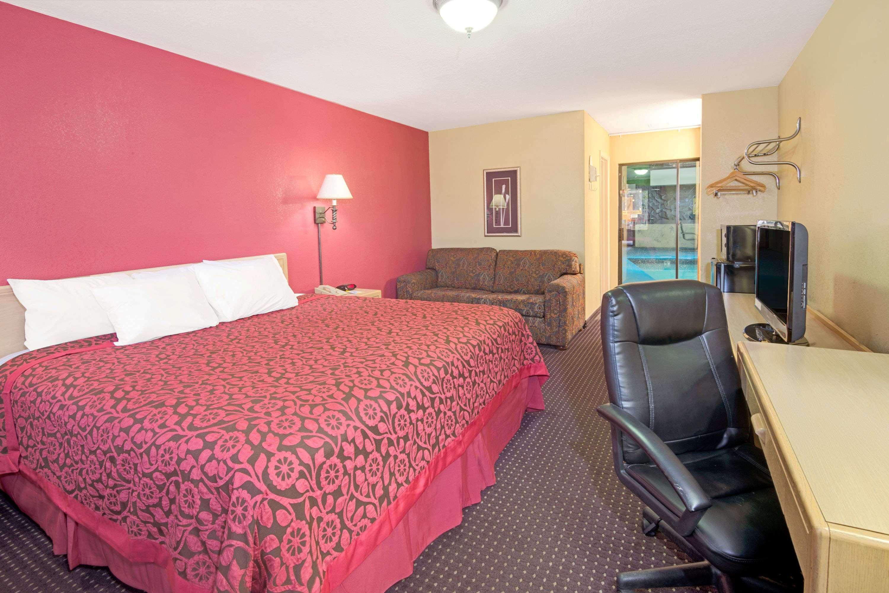 Days Inn By Wyndham East Albuquerque Eksteriør bilde