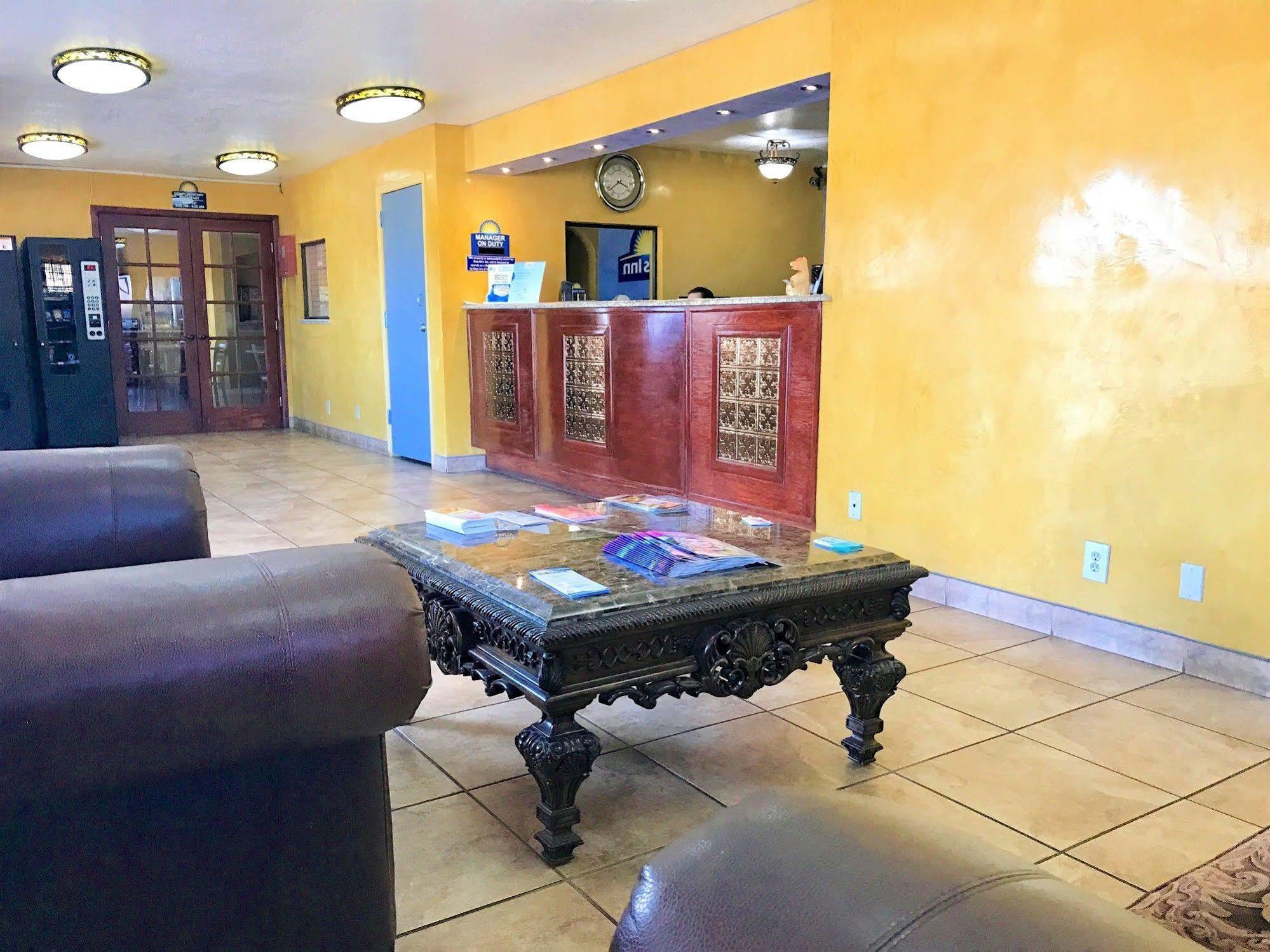 Days Inn By Wyndham East Albuquerque Eksteriør bilde